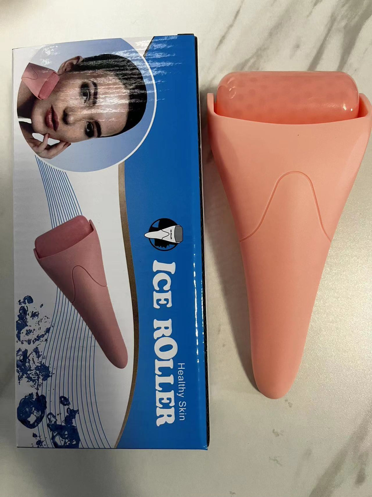 Ice roller massage facial thérapie par le froid
